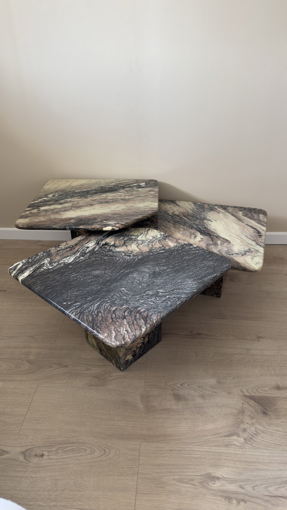 Image 1 of Set di tavolini da caffè in marmo