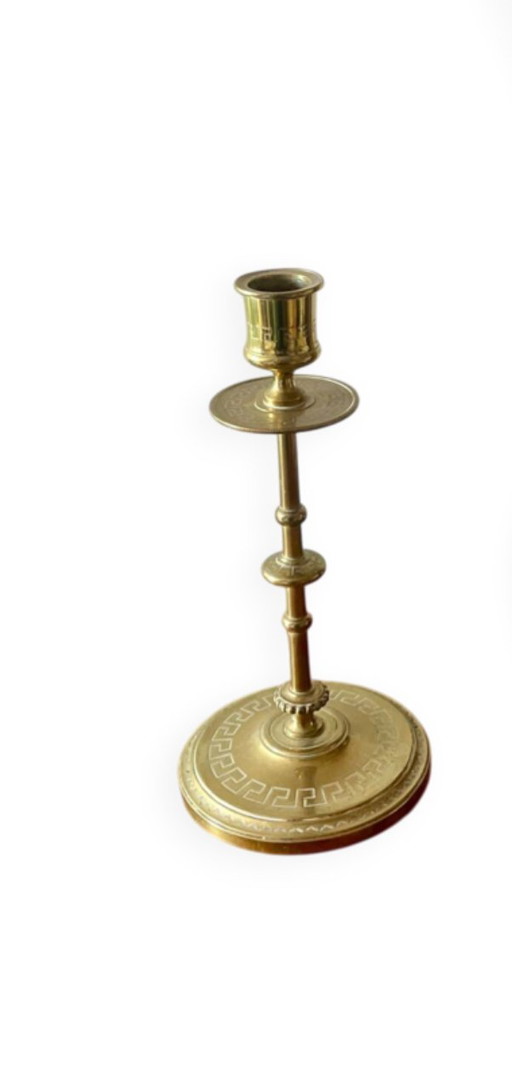 Kerzenhalter aus graviertem Messing