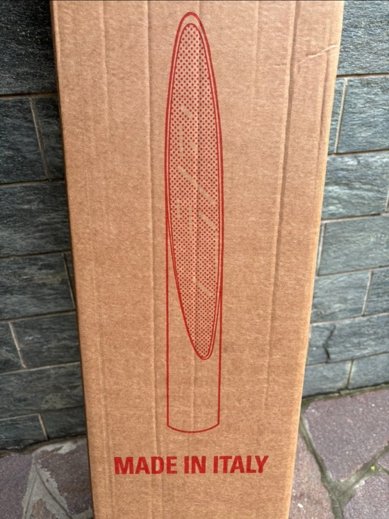 Image 1 of Specchio Ad Unghia modello Lipstick design