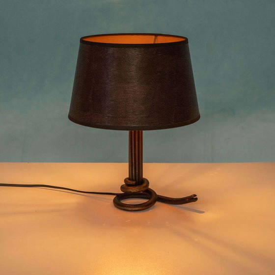 Image 1 of Lampe de table art déco en fer forgé des années 40 abat-jour serpent