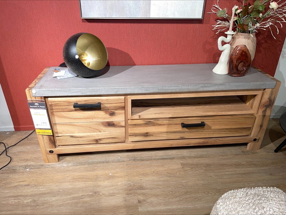 Image 1 of Mobile TV basso Henders & Hazel Maitre