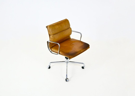 Stoel met zacht kussen, ontworpen door Charles & Ray Eames voor Herman Miller, jaren 70. – Bureaustoelen (photo 2 of 10)