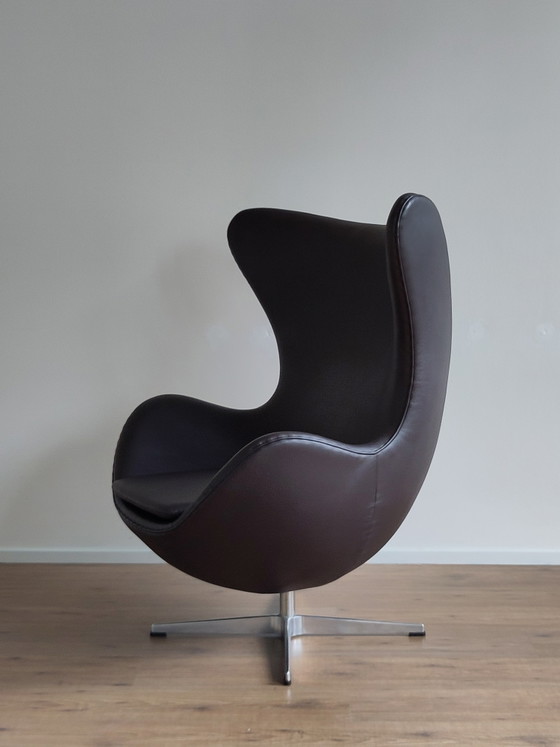 Image 1 of Scandinavian armchair Egg chair Arne Jacobsen