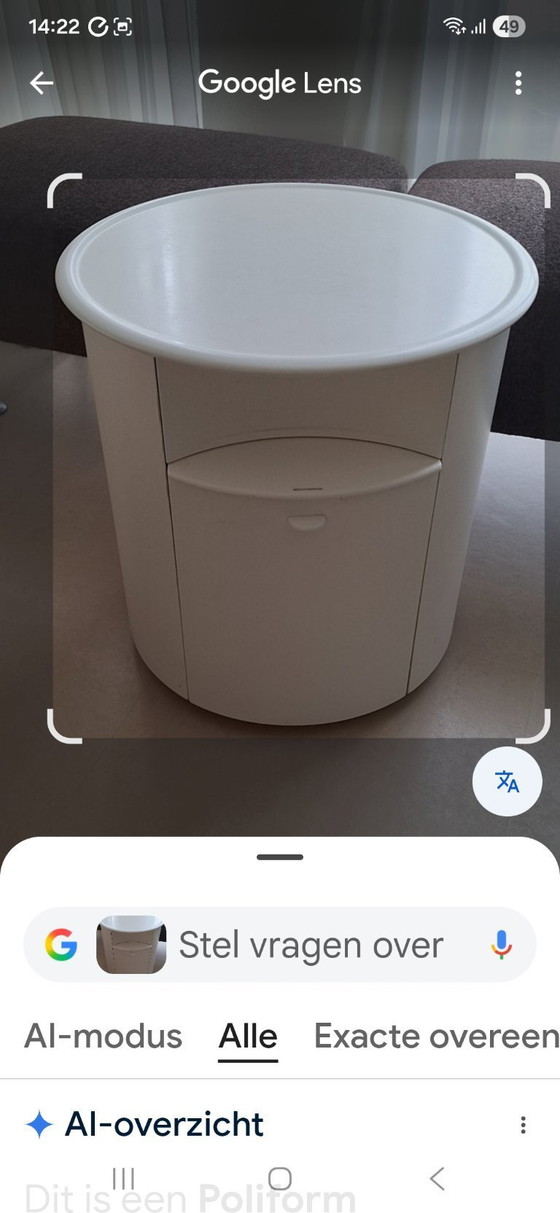 Image 1 of Design nachtkast rond 2 lades en plank