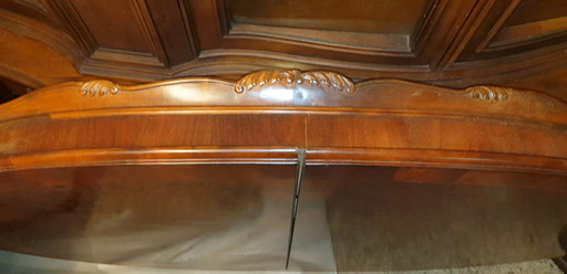 Classic walnut Chippendale baroque Louis dining table