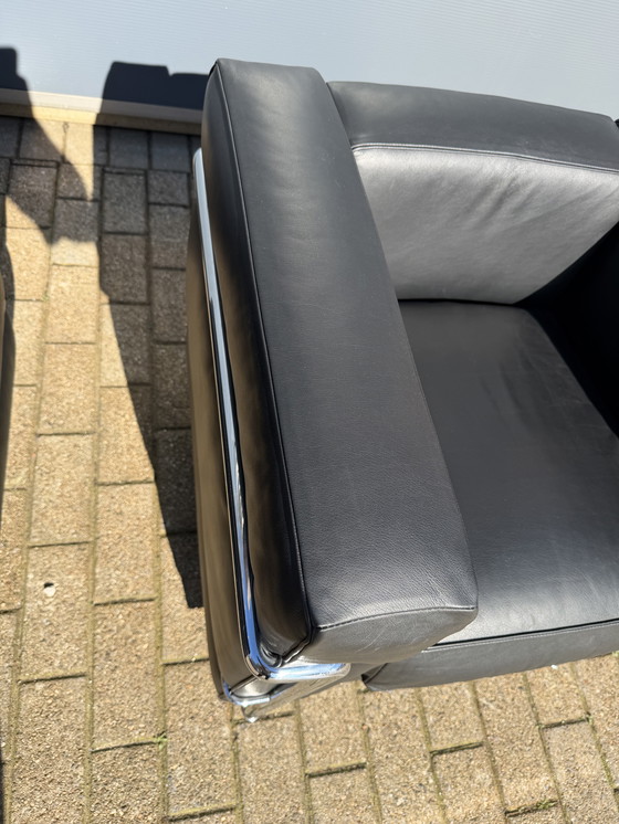 Image 1 of 2x Cassina Le Corbusier Lc2 originali in CONDIZIONI DA SALA ESPOSITIVA!!
