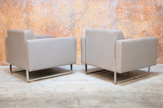 Two taupe-colored leather Artifort Mare Armchairs, Brown, Modern (photo 4 of 8)