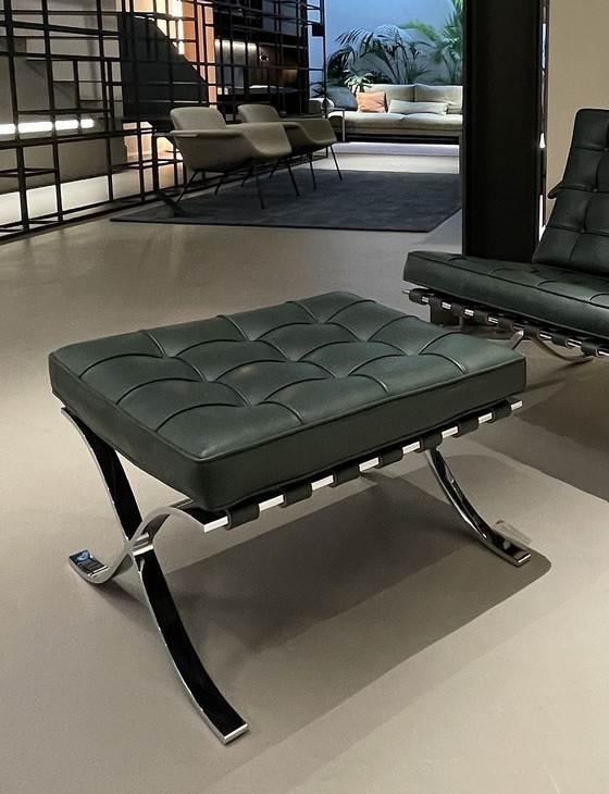 Image 1 of Knoll Set Barcelona New-Never Used Black Leather Design by Ludwig Mies Van Der Rohe and Lilly Reich 1929