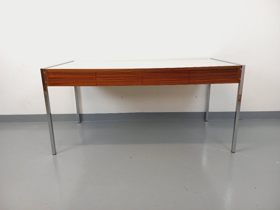 Image 1 of Vintage modernistisch bureau van palissander, melamine en metaal uit de jaren 60 en 70