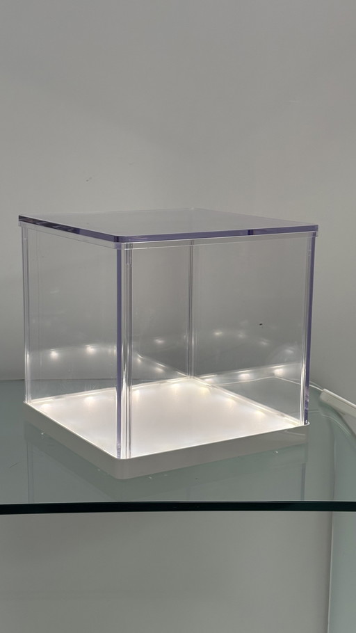 Ikea design Synas Vitrinenbox quadratisch mit LED-Leuchten