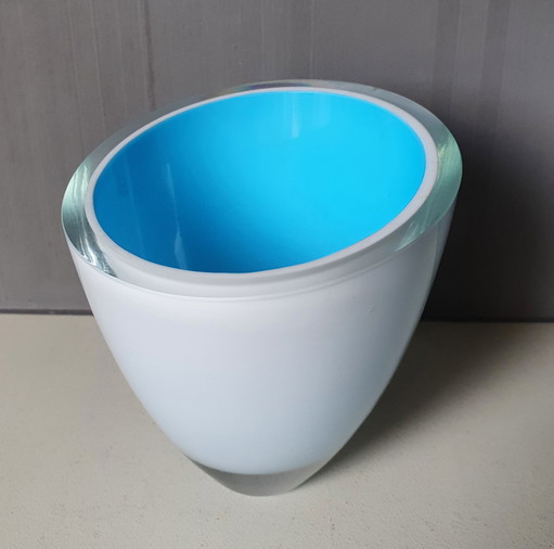 Carina Riezebos Lushes Cup vase