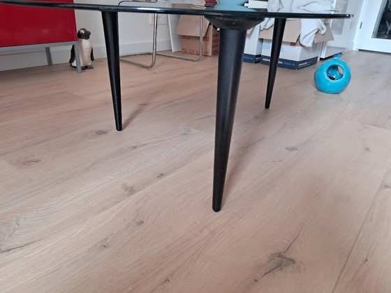 Image 1 of Vintage glazen niervormige salontafel