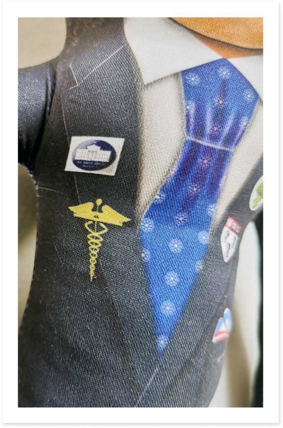 Image 1 of Super Obama Geschenk | Superhelden-Obama-Kunstpuppe | Pop-Art-Barack-Obama-Dekoration | Comic-Sammlerstück