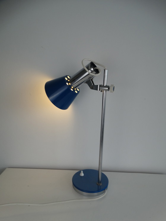 Image 1 of Lampe de bureau vintage massive