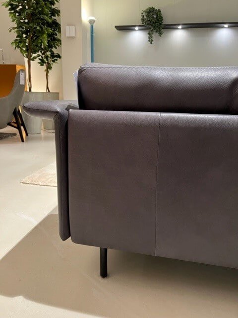 Image 1 of Divano Montis Otis a 4 posti