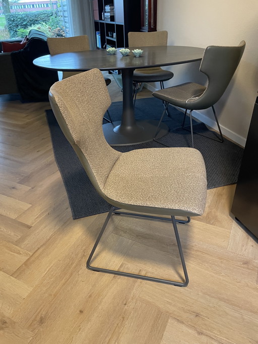 4 Leolux Callas Eetkamerstoelen Leer / Stof,