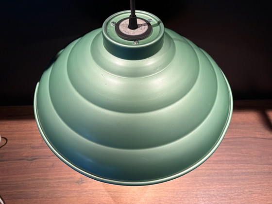 Green vintage pendant lamp 60s (Willy Meyer) – Aluminium (photo 2 of 7)