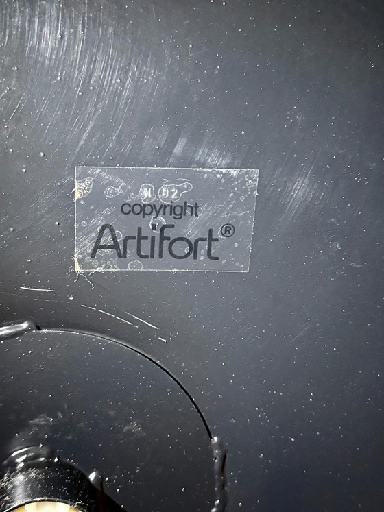 Image 1 of Artifort F520