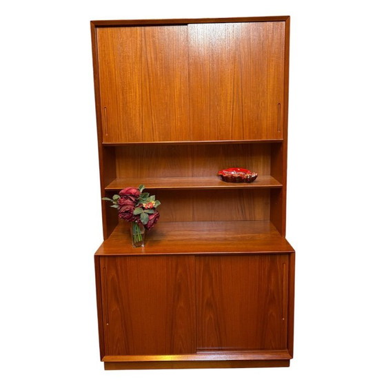 Image 1 of Mueble de pared/librería retro de teca de mediados de siglo de Poul Hundevad (años 60). Un fantástico y elegante mueble de pared