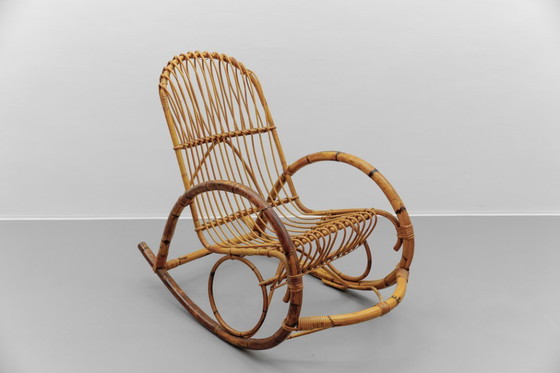 Image 1 of Sedia a dondolo in rattan e bambù, stile Mid-Century Modern, anni '60