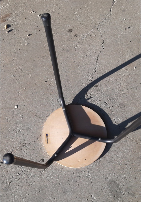 Image 1 of Taburete Galvanitas REFORMADO