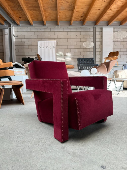 Cassina Utrecht fauteuil by Gerrit Rietveld (voorraad: meerdere)