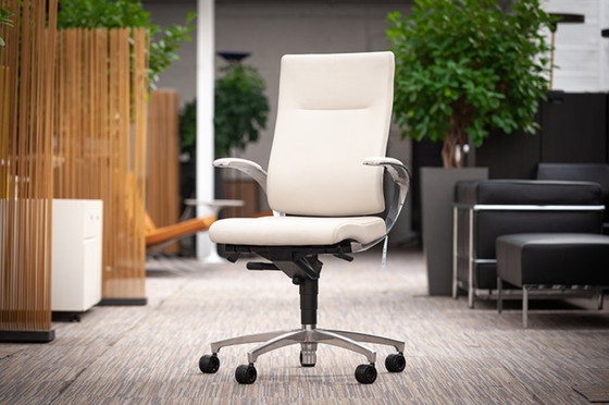 Image 1 of Dauphin In Touch 5410 Executive chair