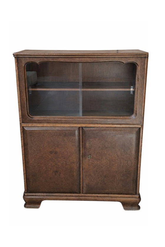 Image 1 of Vitrine vintage en loupe de noyer des années 1940/1950 – Design italien du milieu du siècle