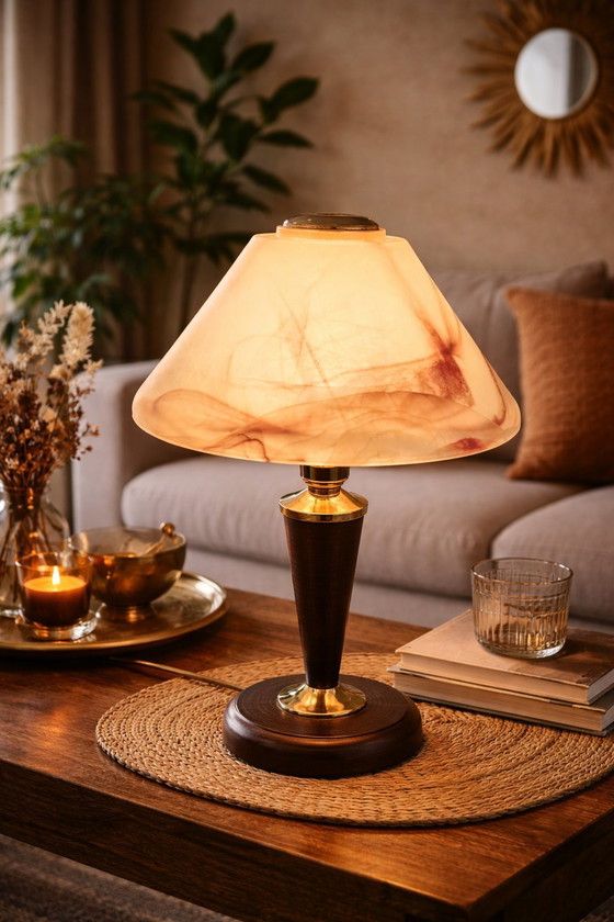 Image 1 of Lampada da tavolo vintage anni '70 - Paralume in vero vetro e marmo - Effetto legno e ottone
