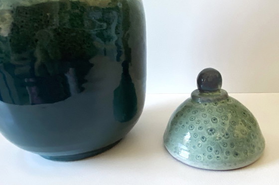 Image 1 of Ungewöhnliche Vase/Topf/Urne, glasierte Terrakotta, rot, signiert „DP“, Art France