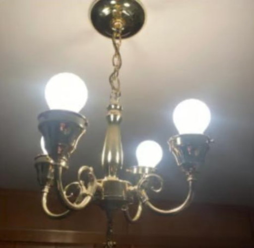 Williamsburgh Polished Brass 4-Light Chandelier (x2)