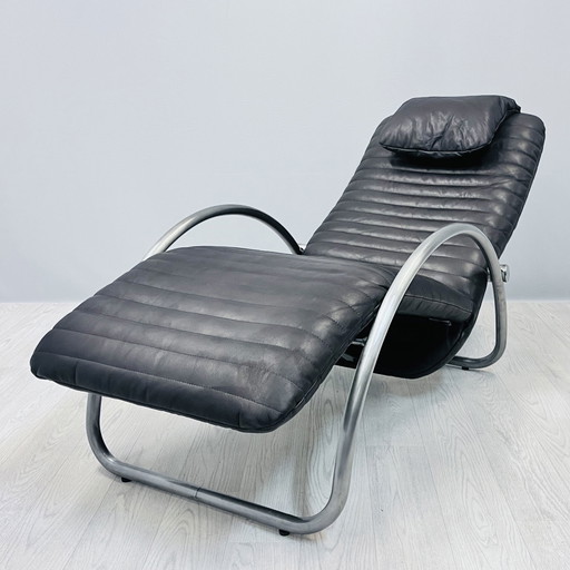 Divano in stile Bauhaus