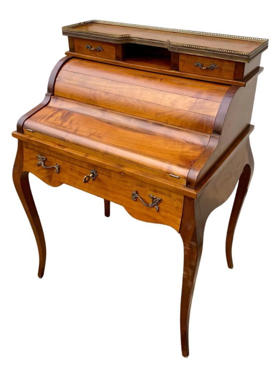 Image 1 of Scrivania a cilindro in stile Luigi XV, 6 cassetti