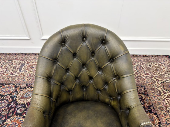 Sedia da ufficio Chesterfield Director Chair inglese verde – Sedie da ufficio, Leather, Metal (photo 5 of 9)