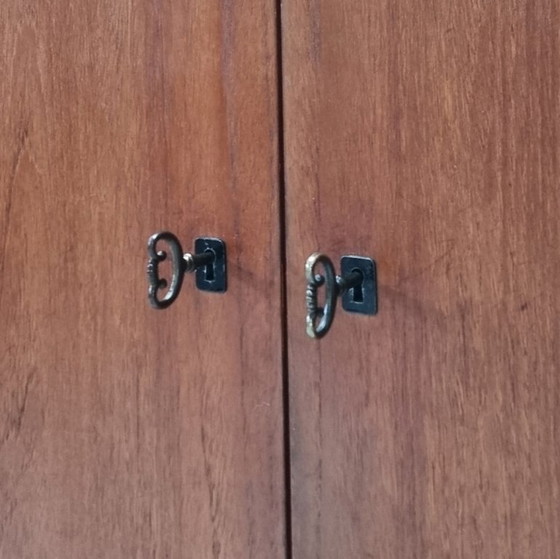 Mid Century wardrobe – Wood (photo 14 of 21)