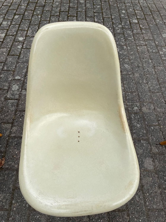 Image 1 of Herman Miller - Sillas Eames de fibra de vidrio