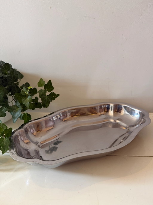 Chrome serving dish