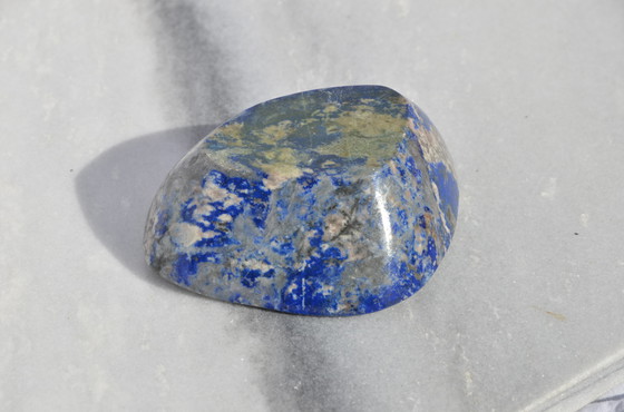 Image 1 of Bol en lapis-lazuli
