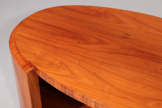 Image 1 of Tavolino da caffè Art Déco francese in legno chiaro.