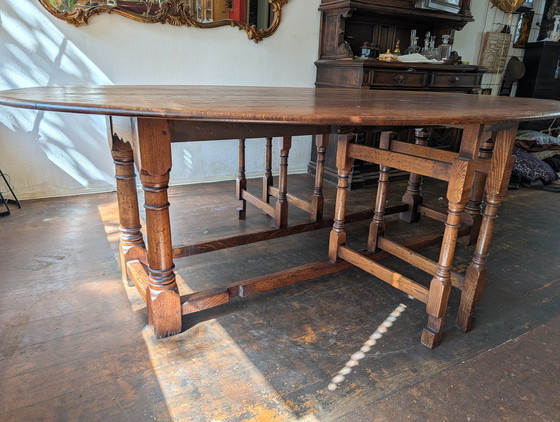 Image 1 of Beautiful large drop-leaf table