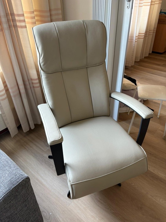 Image 1 of Poltrona da ufficio Prominent Vecchio Stand-up di lusso, come nuova, interamente in pelle, 3 motori e batteria