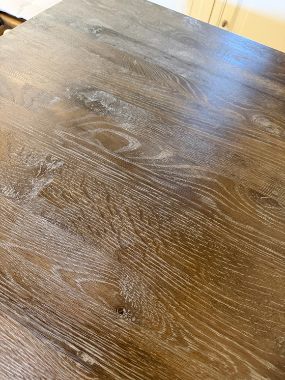 Mesa cuadrada Dialma Brown de roble macizo, 80 × 80 cm, Mesas de comedor, Madera, Taupe (foto 5 de 9)