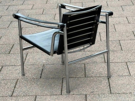 1/2 Le Corbusier Cassina LC1 Poltrona pelle nera anni '90, Poltrone, Cromo, Nero (foto 7 di 11)