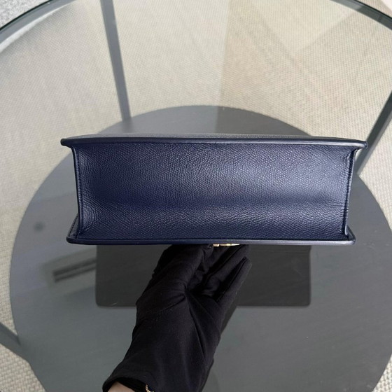 Image 1 of DIOR 30 MONTAIGNE MEDIUM - CAVIALE BLU SCURO CON FINITURE ORO