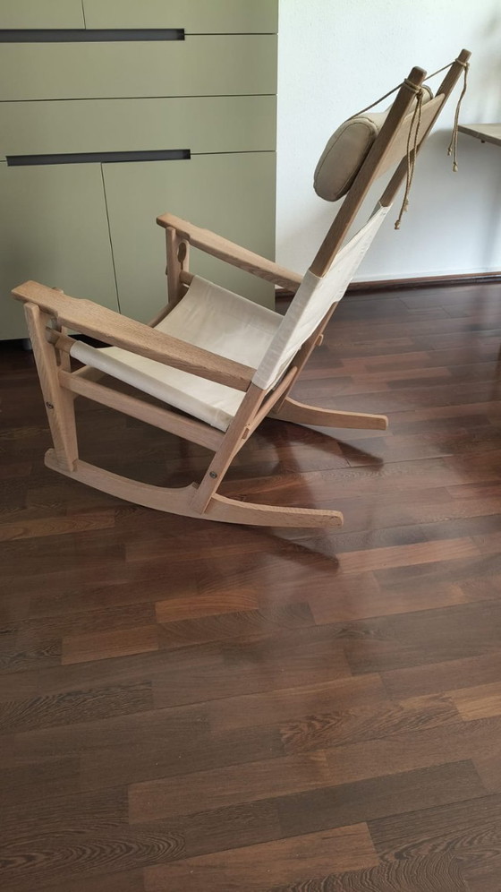 Image 1 of Hans Wegner "Silla ojo de cerradura".