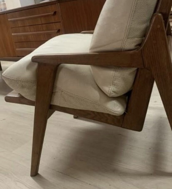 Image 1 of Fauteuil scandinave vintage en bois massif et cuir 