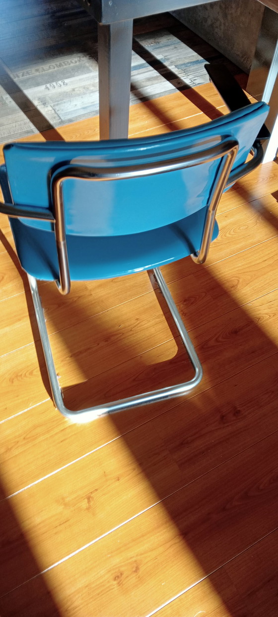 Image 1 of 4 Gispen eetkamerstoelen 