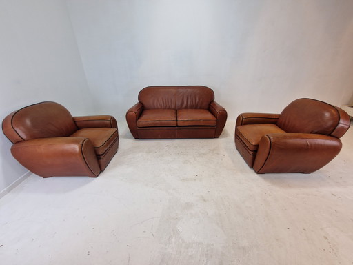 Conjunto de dos sillones y un sofá en cuero color silla de montar de Jan Frantzen, Países Bajos