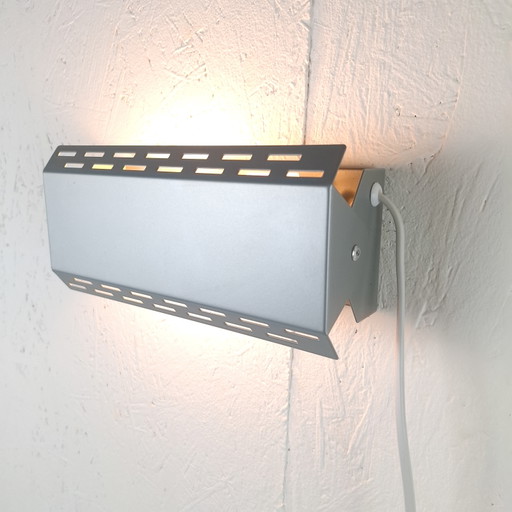 Vintage wandlamp grijs metaal jaren 80 Memphis Milano