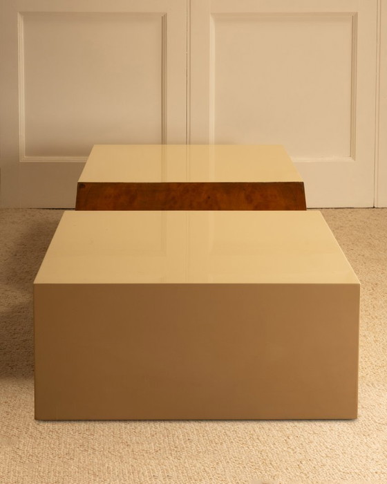 Image 1 of Tavolino da caffè/portariviste laccato con lente d'ingrandimento - anni '70